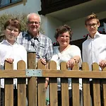 فندق Hotel-pension Birkenhof 3*